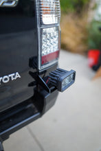 Load image into Gallery viewer, 96-02 3rd Gen 4Runner Rear Hatch Light Brackets