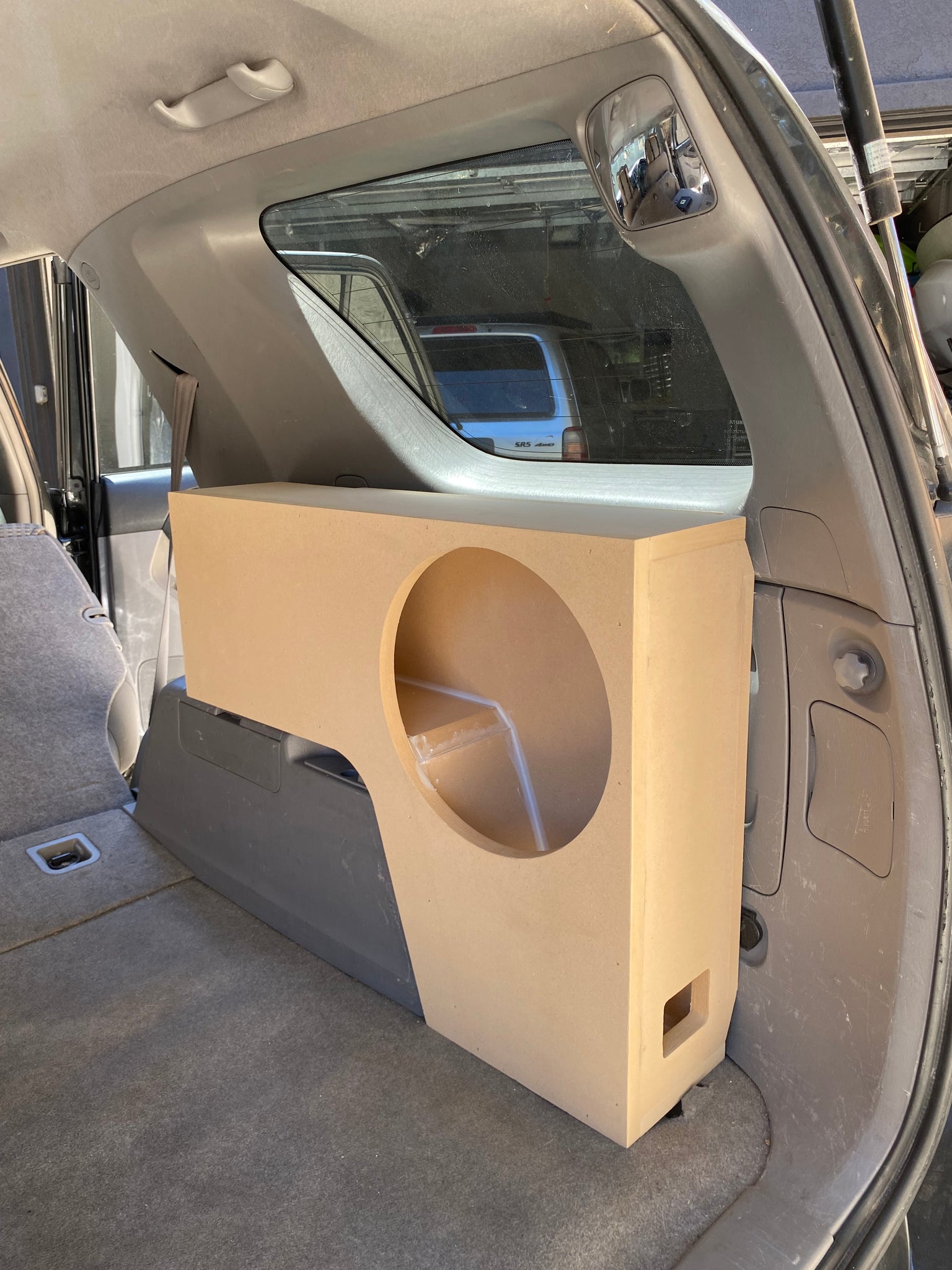 4runner store subwoofer enclosure